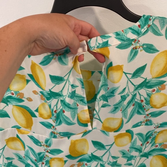 ELLE lemon print short sleeve blouse - Picture 8 of 10